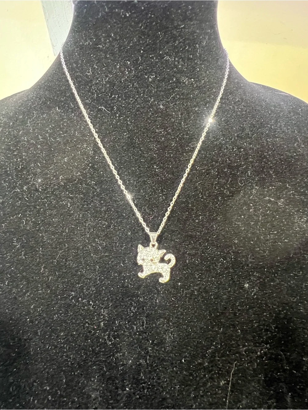 Silver Cat Pendant Necklace - Sparkling Cat Charm for Cat Lovers